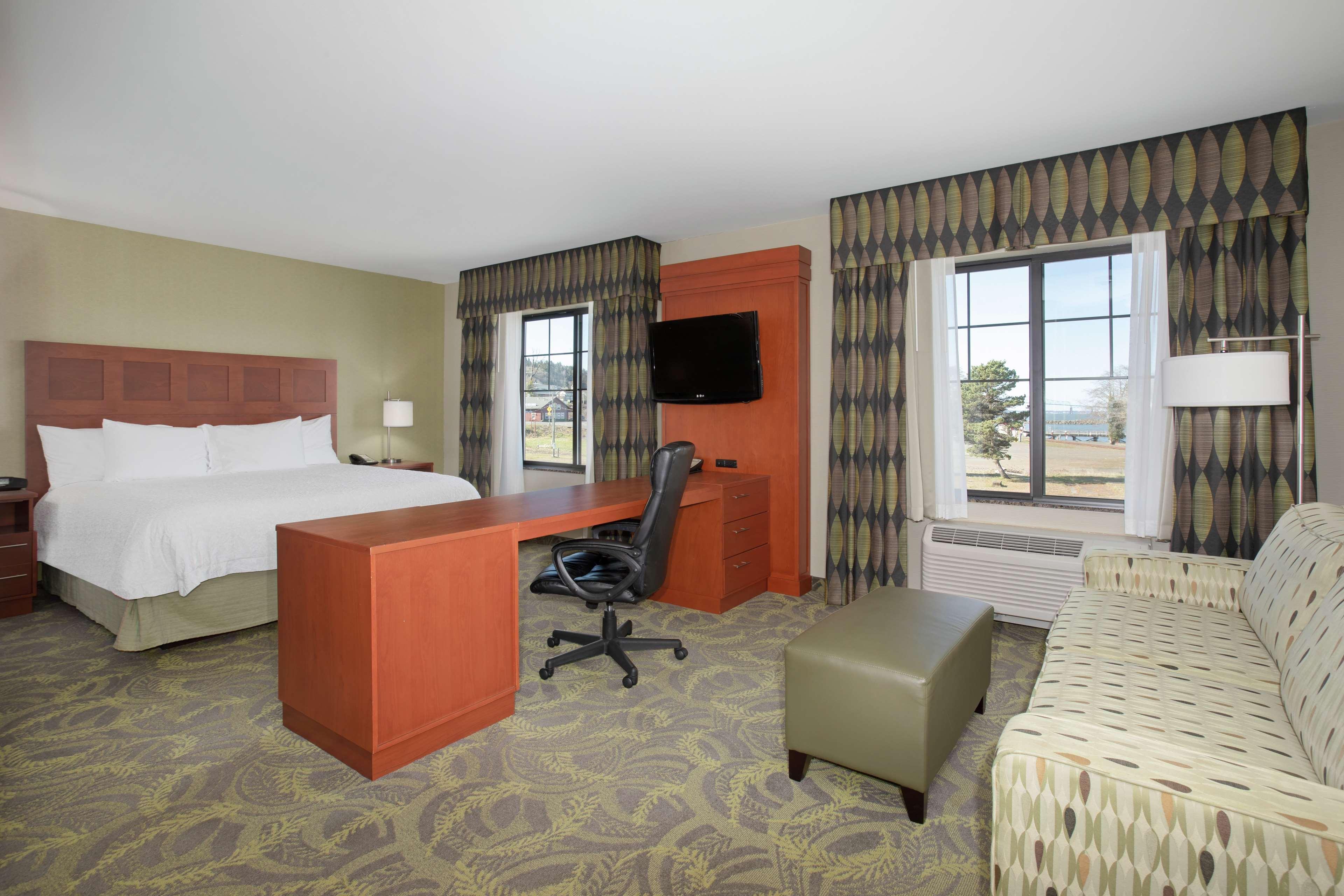Hotel Hampton & 3*