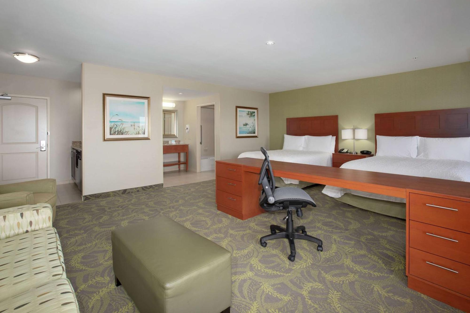 Hampton & 3* Astoria